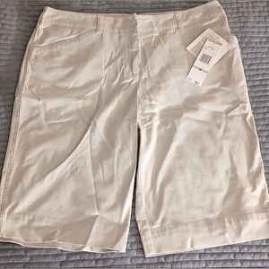 Jones New York Sport Khaki Shorts Size 12 new with tags